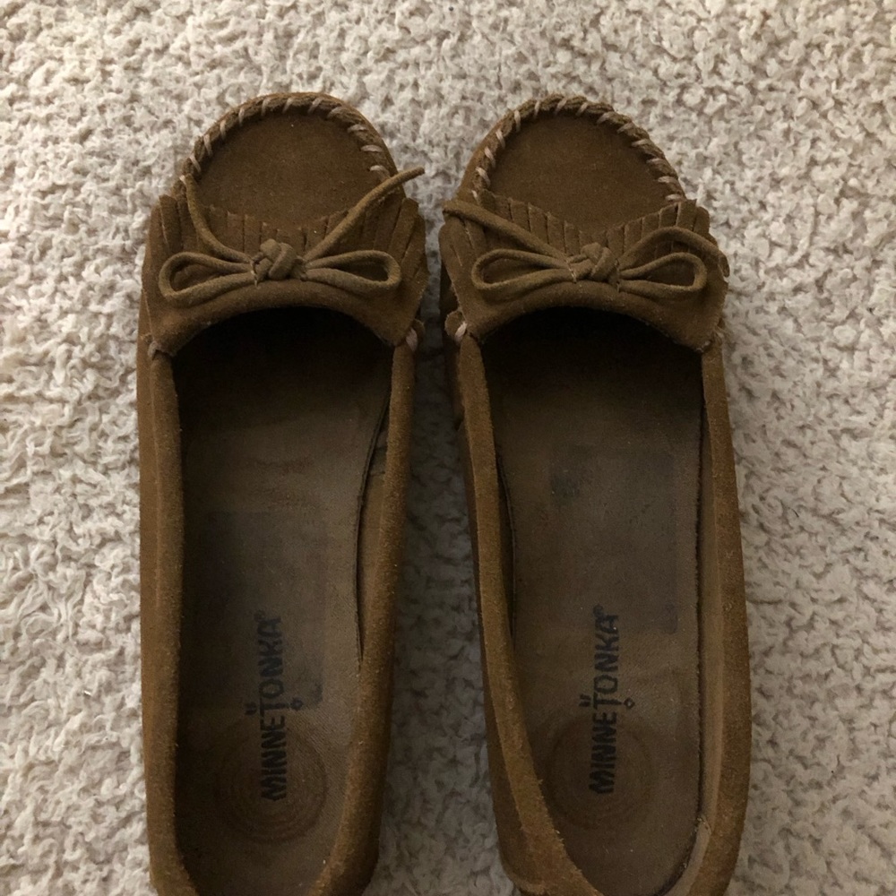 Minne Tonka Moccasin Suede Leather size 7.